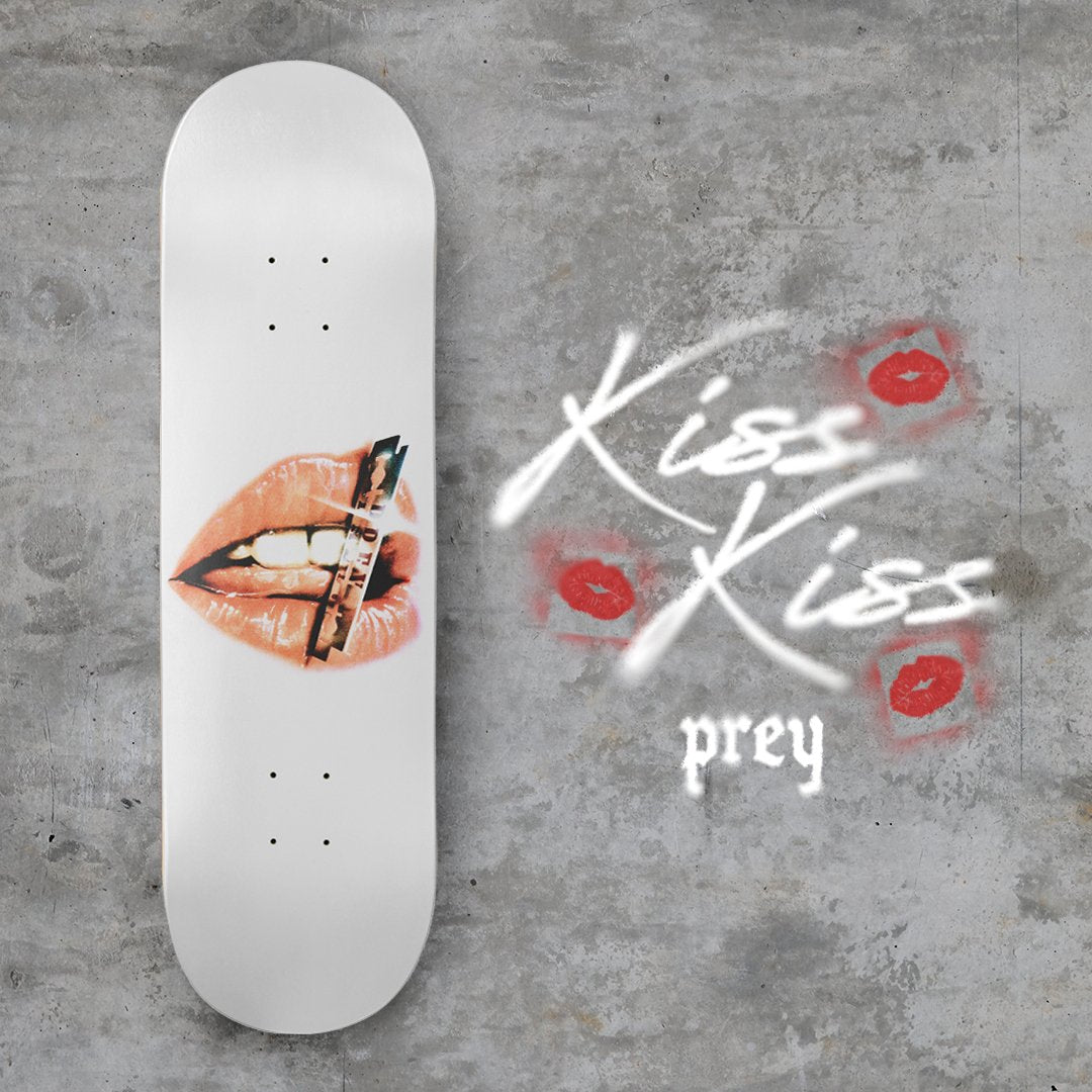 Kiss Kiss Deck - PREY USA